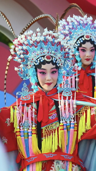 CMG_Launches__New_Voices_of_the_Young_Phoenix__Children_s_Opera_Gala video poster