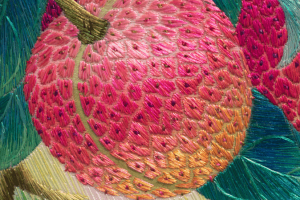 Cantonese_Embroidery_Brings_Lychee_Heritage_to_Life