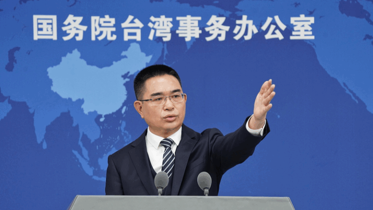 China_Urges_US_to_Tread_Carefully_on_Taiwan_Arms_Sale