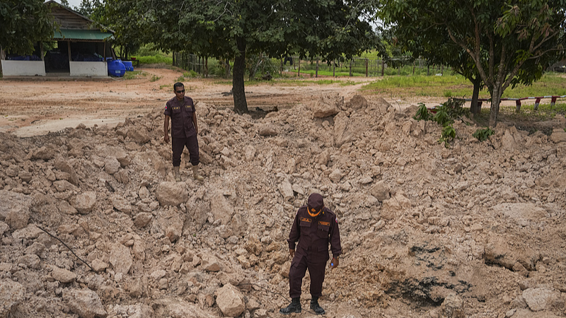 Chinese_Visitor_Injured_by_Landmine_at_Thailand_Cambodia_Border