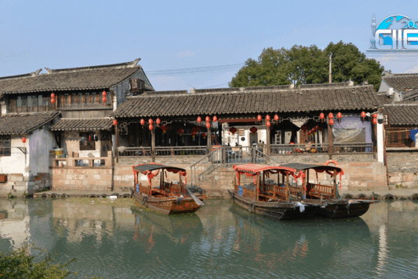 Fengjing_Ancient_Town__Timeless_Water_Town_Vibes_in_Shanghai video poster