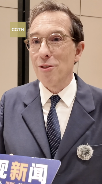 Global_Brands_Double_Down_on_the_Chinese_Mainland video poster