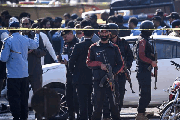 Islamabad_Court_Suicide_Bombing_by_TTP_Leaves_12_Dead