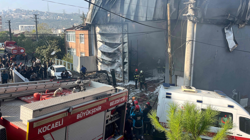 Six Dead in Cosmetics Factory Fire in NW Türkiye
