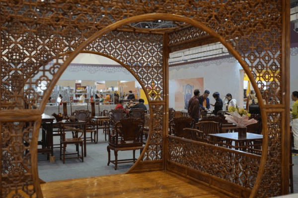 Inside Hainan’s 2025 Agarwood & Huanghuali International Trade Fair