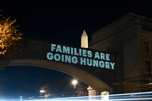 Trump Admin Greenlights Partial SNAP Funding Amid US Shutdown 🥪