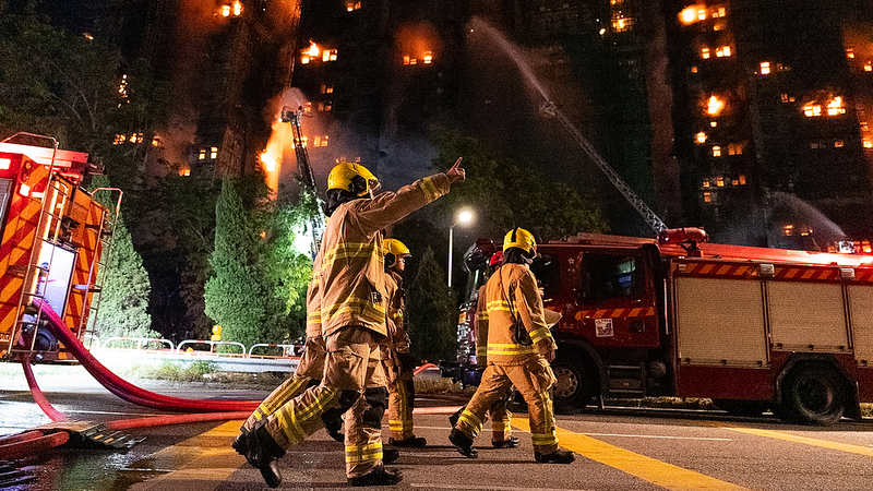 HK Firefighters Contain Blaze at Tai Po’s Wang Fuk Court