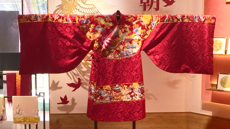 New_Nanjing_Brocade_Creations_Debut_at_Shanghai_Import_Expo_poster - Namaste Headlines New_Nanjing_Brocade_Creations_Debut_at_Shanghai_Import_Expo video poster