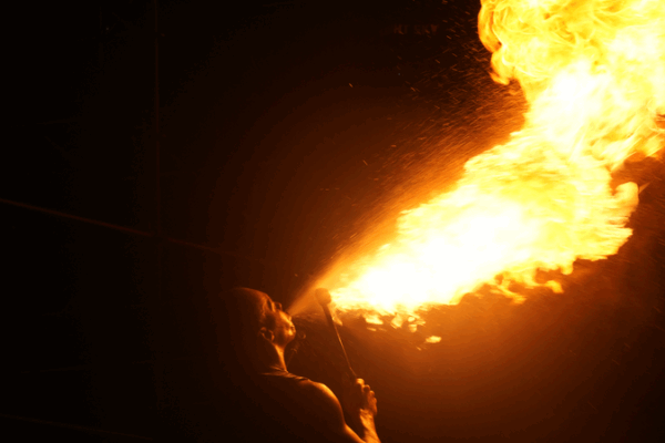 Eco-Camping Meets Classic Cars at Hainan’s Haihua Island Expo