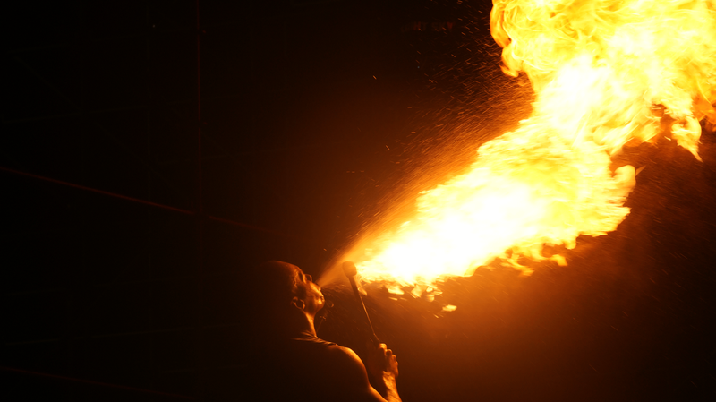 PMZ8N35HY89GX2U2IKZ9 - Namaste Headlines Eco-Camping Meets Classic Cars at Hainan’s Haihua Island Expo