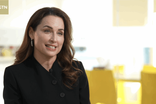 Pierre_Fabre___Sinopharm_Team_Up_to_Boost_Anti_Cancer_Drugs_in_the_Chinese_Mainland video poster