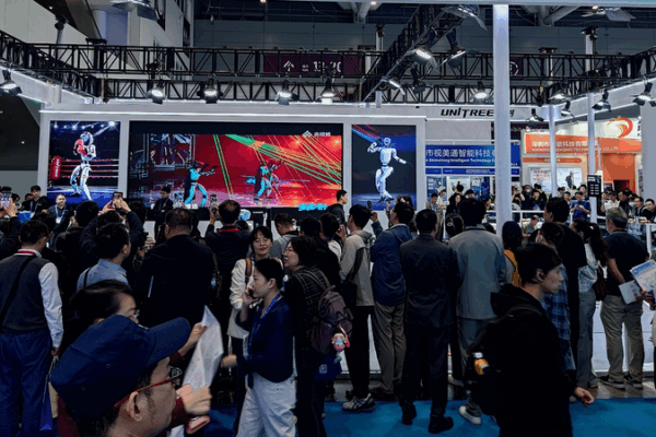 Premier_Li_Qiang_Maps_Out_Plans_to_Boost_Consumption___Innovation