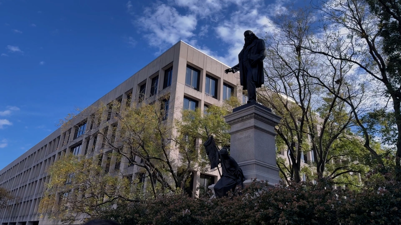 Q4LRNS8MX8GOJD0306RJ - Namaste Headlines Trump’s Restoration of Confederate Statues Sparks Debate video poster