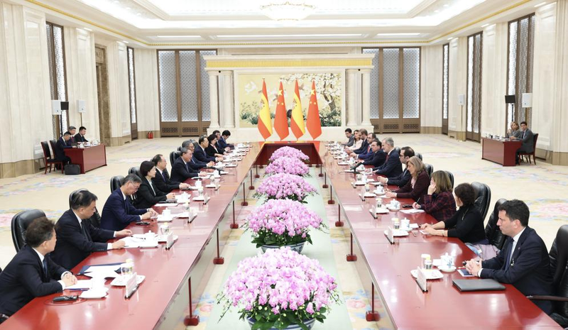 Chinese Premier Li Qiang Meets King Felipe VI 🤝 Boosts China-Spain Ties