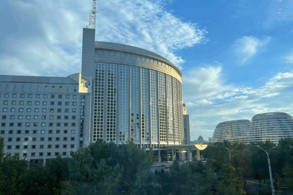 Poll: Wang Yi Explains China's Stance on Japan—Share Your View!