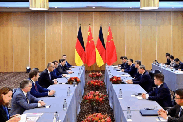 China & Germany Pump Up Ties at G20 Summit 🤝