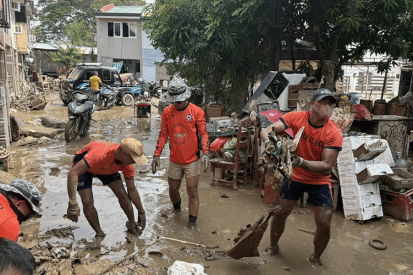 Typhoon_Kalmaegi_s_Fury__Rising_Temps_Fuel_Deadly_Storms