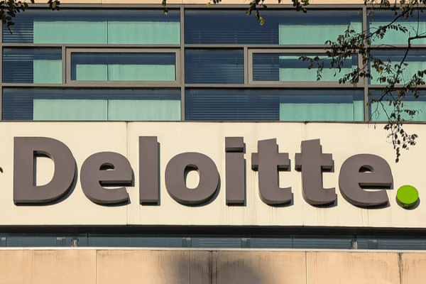 US_Tariffs_Drive_German_Industry_Overseas__Survey_Says