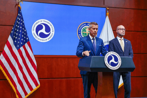 US_to_Slash_Flights_by_10__at_40_Airports_Amid_Record_Shutdown