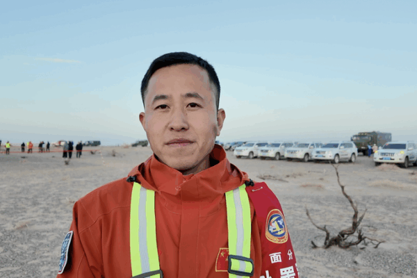 Shenzhou-20 Crew’s Inspiring Return Unites Chinese Mainland Space Teams video poster