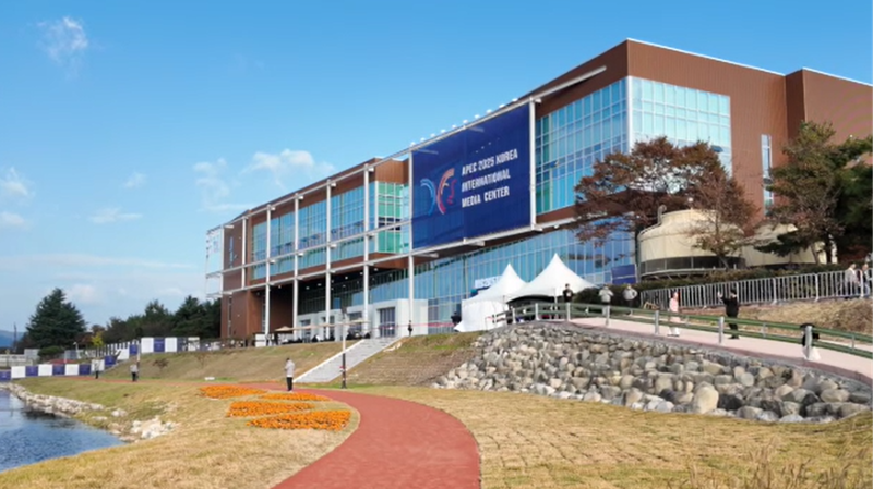 UWC6C0Y7LMMHCMM4GOHB - Namaste Headlines Xi Urges Asia-Pacific to Boost Tech, AI & Innovation 🤝🚀