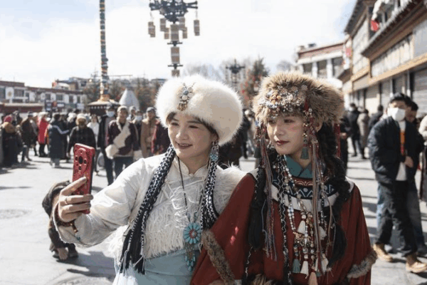 Xizang’s Leap: Happy Lives as the Ultimate Human Right