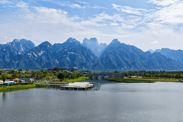 Virtual_Climb__Live_from_Mount_Huashan_s_Jaw_Dropping_Peaks video poster