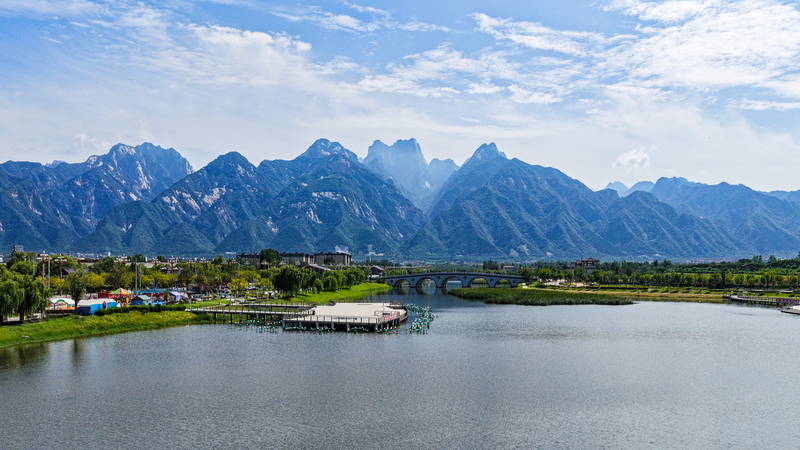 Virtual_Climb__Live_from_Mount_Huashan_s_Jaw_Dropping_Peaks_poster - Namaste Headlines Virtual_Climb__Live_from_Mount_Huashan_s_Jaw_Dropping_Peaks video poster