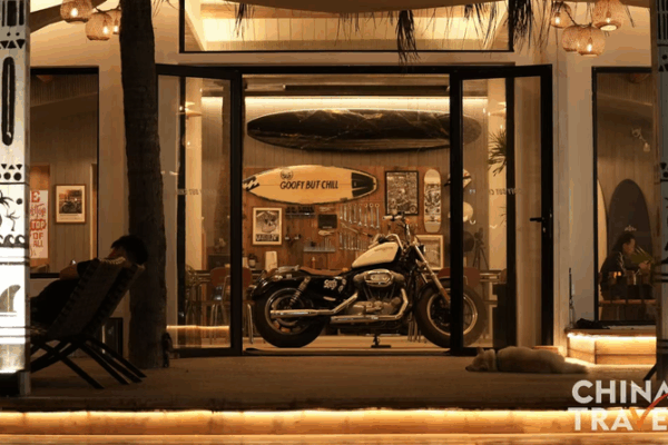 Wanning_s_Riyue_Bay__Where_Surf_Culture_Meets_Free_Trade_Port