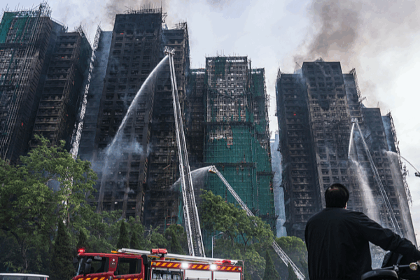 Inside Hong Kong’s Push to Contain the Wang Fuk Court Fire