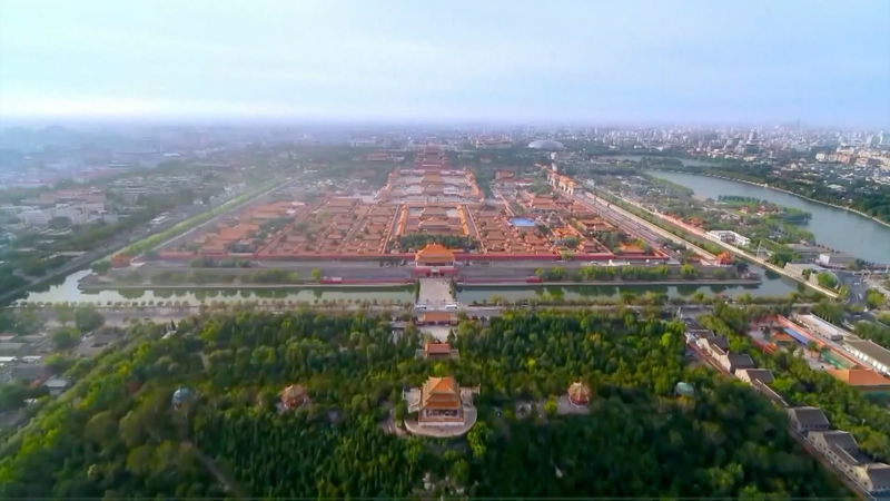 Xi_Introduces_Beijing_Central_Axis_to_Thai_King video poster