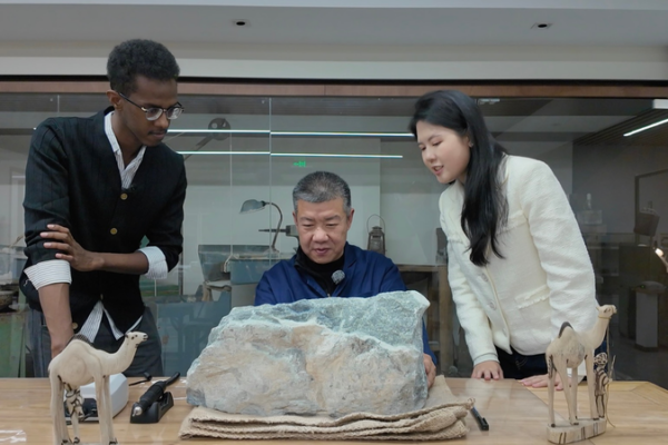 65_Years_Strong__China_Somalia_Friendship_Carved_in_Jade video poster