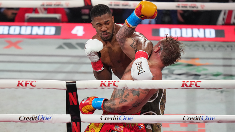 Anthony_Joshua_Knocks_Out_Jake_Paul_in_6th_Round_Showdown