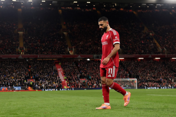 Liverpool & Real Madrid Shake-Up: Salah’s Future and Alonso’s Race Against Time video poster