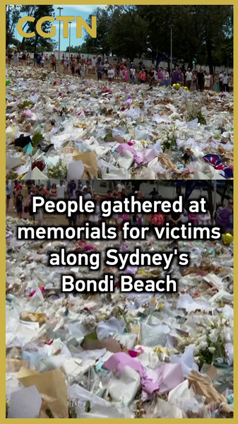 Bondi_Beach_Unites_in_Heartfelt_Memorial video poster