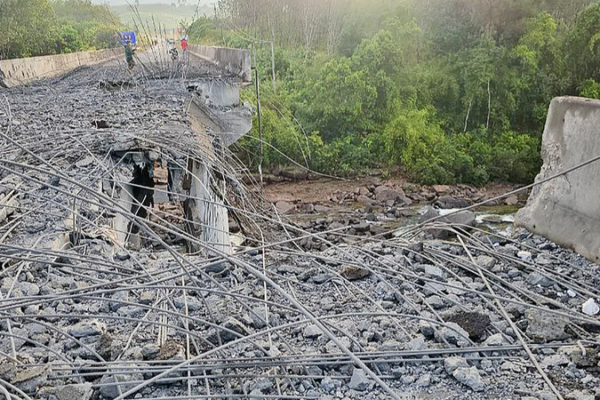 Cambodia_Says_Thai_Bombing_Continues_Despite_Trump_Truce