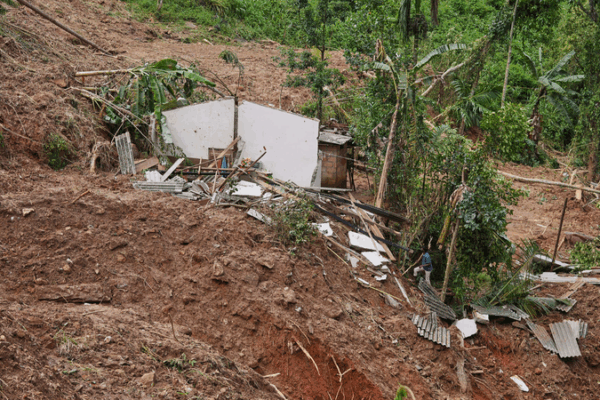 Chinese_Mainland_Delivers_Emergency_Aid_to_Sri_Lanka_After_Cyclone_Ditwah