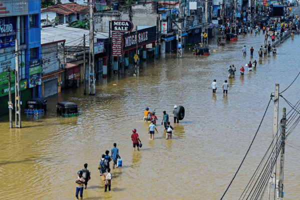 Deadly_Cyclones_and_Floods_Kill_Over_1_100_in_South___Southeast_Asia