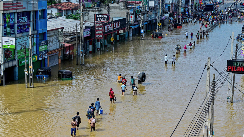 Deadly_Cyclones_and_Floods_Kill_Over_1_100_in_South___Southeast_Asia