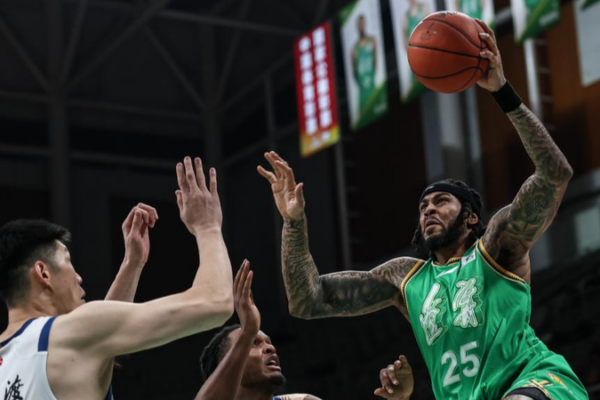 Flying_Leopards_Roar_Past_Guangsha_95_79