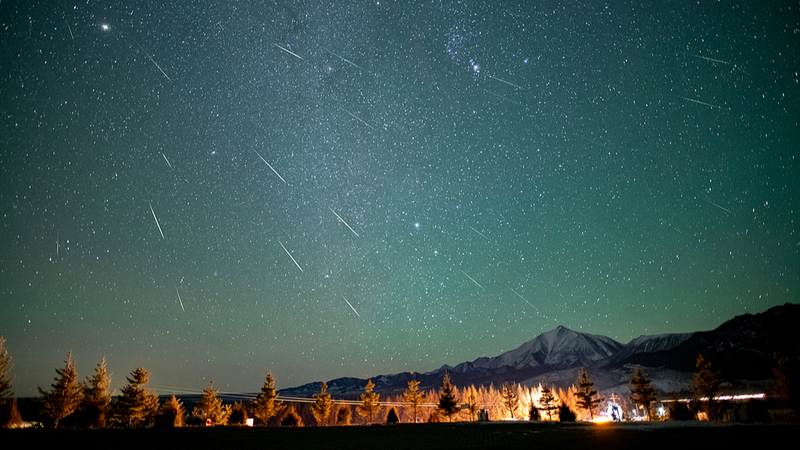 Geminid_Meteor_Shower_Peaks__Up_to_150_Shooting_Stars_This_Weekend_ - Namaste Headlines Geminid_Meteor_Shower_Peaks__Up_to_150_Shooting_Stars_This_Weekend_