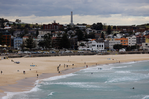 Gunshots_Rock_Bondi_Beach_Hanukkah_Fest__Multiple_Injured__Two_Held
