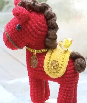 Horse_themed_Crafts_Gallop_into_2026_Festivities_in_China video poster