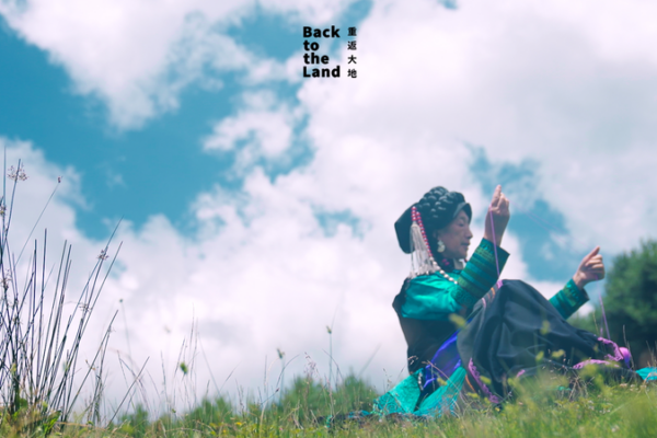 Yi Embroidery: Nature’s Story in Every Stitch video poster