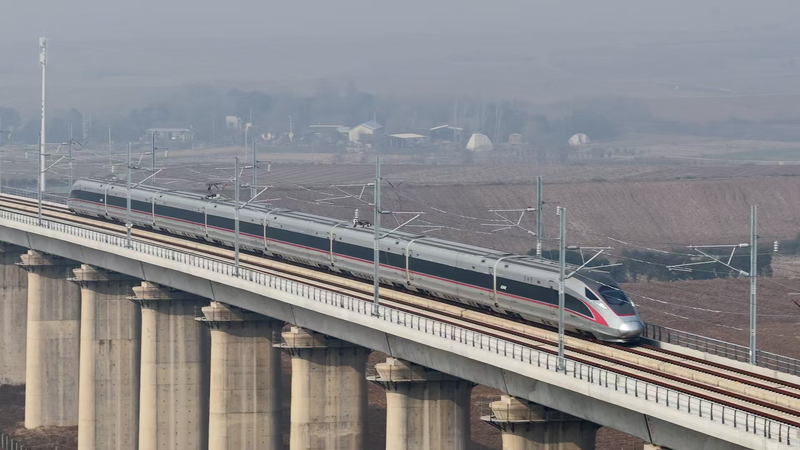 New 350 km/h Rail Link Slashes Wuhan–Yichang Trip to 69 Minutes
