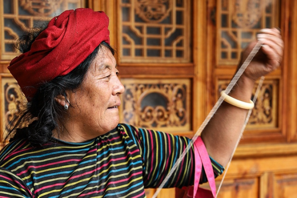 Mosuo_Weaving__Matrilineal_Craft_from_Lugu_Lake