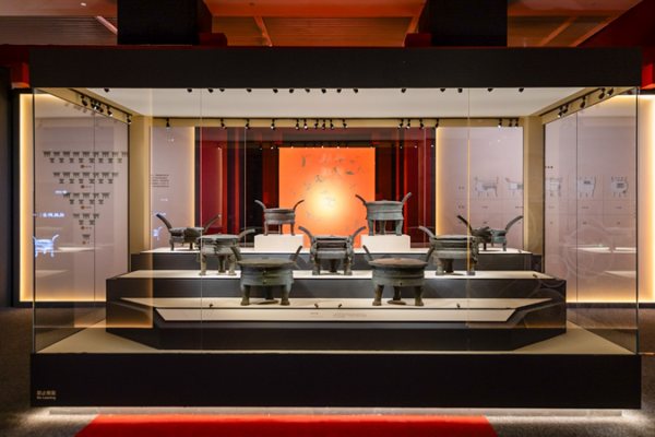 New_Exhibition_Unveils_2_200_Year_Old_Treasures_from_the_Wuwangdun_Tomb video poster