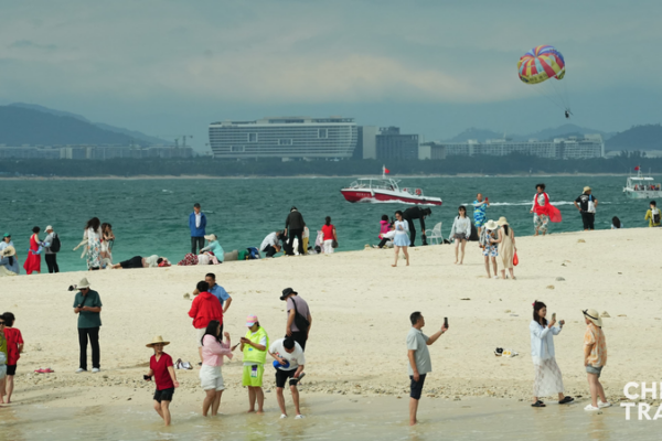 Discover Wuzhizhou Island: Hainan’s Tropical Aquatic Paradise
