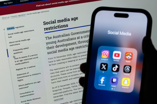 Reddit_Sues_Australia_Over_Under_16_Social_Media_Ban