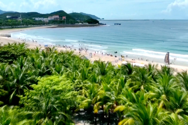Hainan’s New Tourism Rules Spark Global Buzz 🌴✈️ video poster